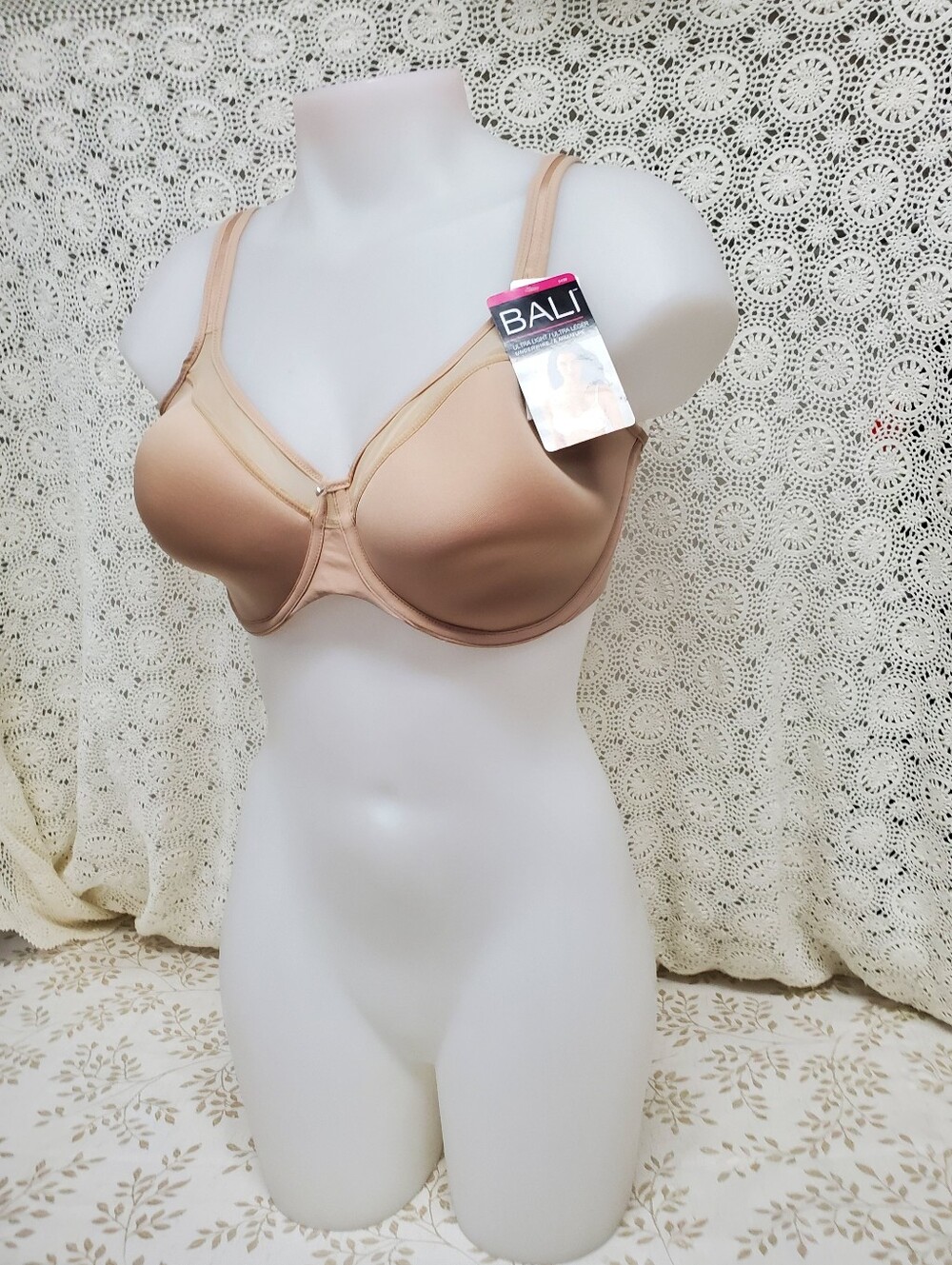 NWT Bali Nude Seamless Underwire T-Shirt Bra 36 DD